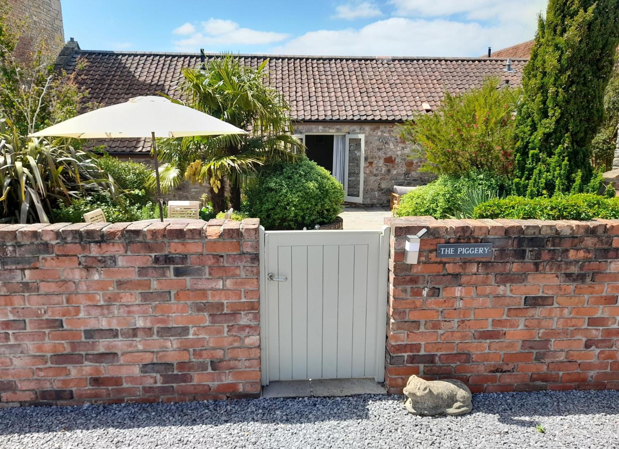Luxury Barn Conversion Wells Exterior photo